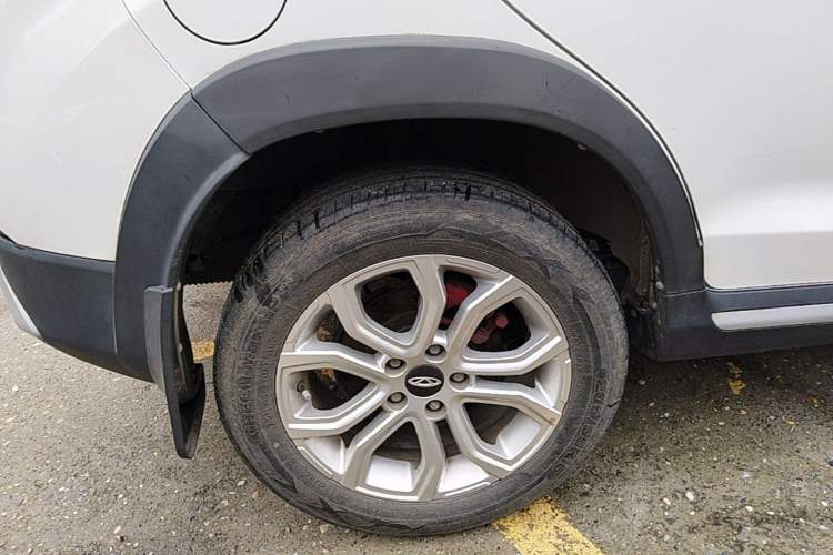 Used Chery Tiggo 3X 2021 Diamond Edition 1.5L CVT 3-Carat Exterior 5
