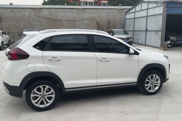 Used Chery Tiggo 3X 2021 PLUS 1.5L CVT Thrilling Red Date Edition Exterior 7