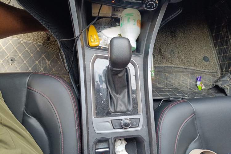 Used Chery Tiggo 3X 2021 Revised Diamond Edition 1.5L CVT 3-Carat Type I Gear Lever