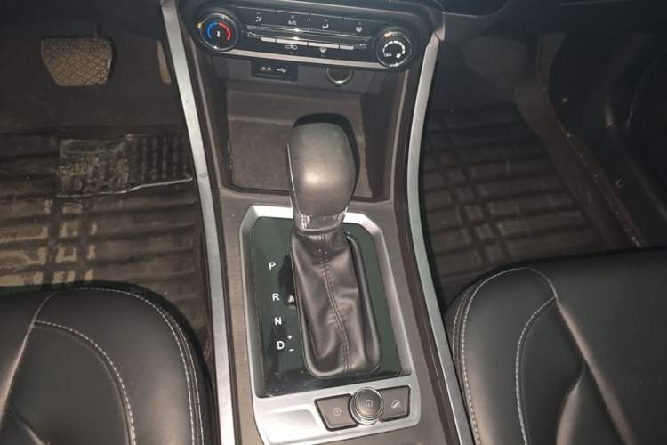 Used Chery Tiggo 3X 2021 PLUS 1.5L CVT Thrilling Red Date Edition Gear Lever