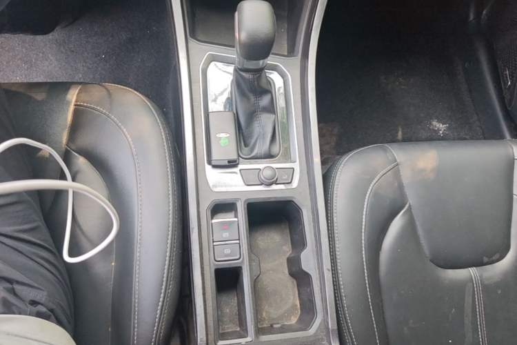 Used Chery Tiggo 3X 2021 PLUS 1.5L CVT Thrilling Red Date Edition Gear Lever