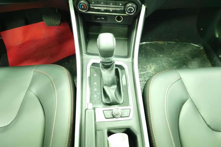 Used Chery Tiggo 3X 2021 Diamond Edition 1.5L CVT 3-Carat II Model Gear Lever