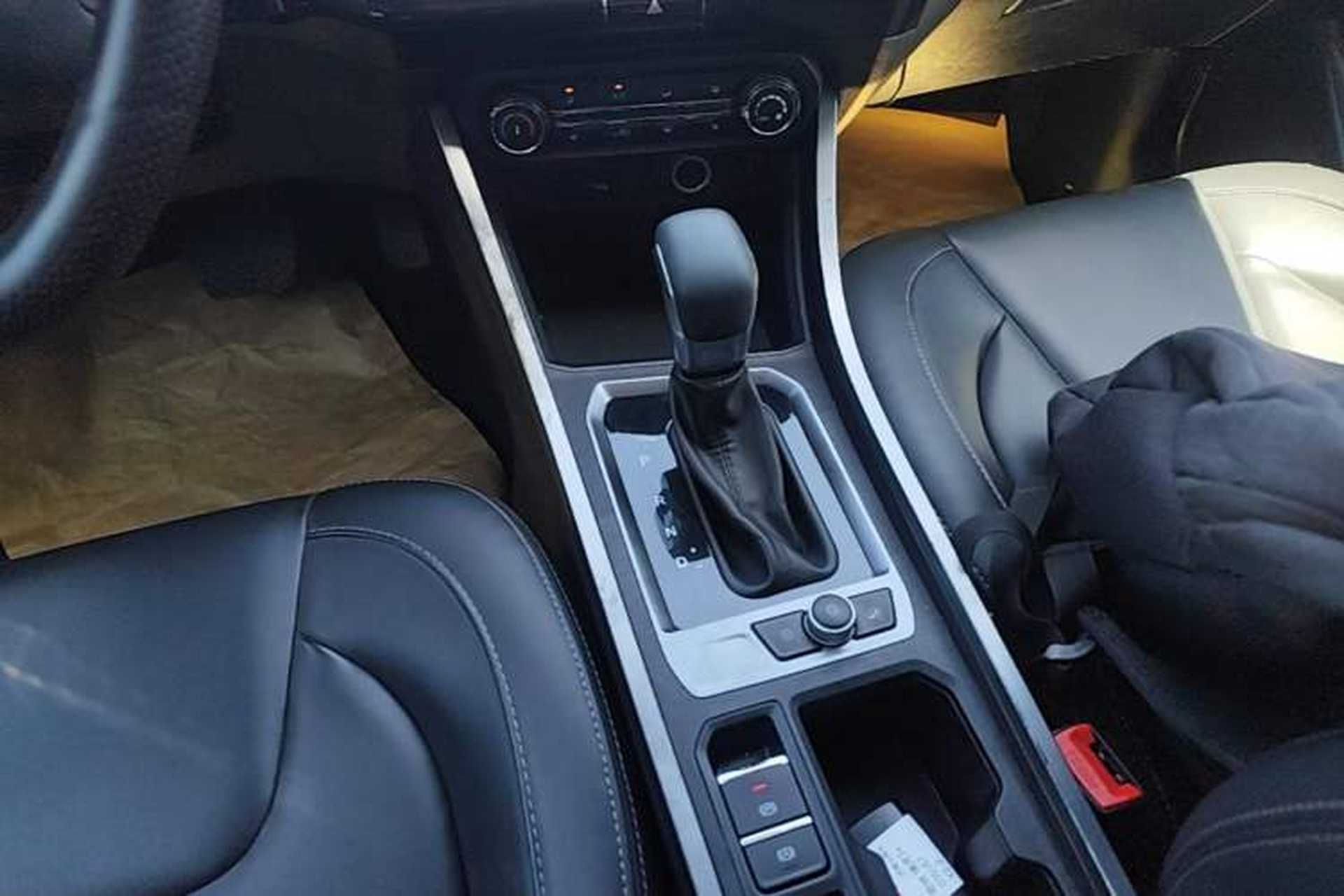 Used Chery Tiggo 3X 2021 Facelift PLUS 1.5L CVT Zhenxing Pine Nut Edition Gear Lever