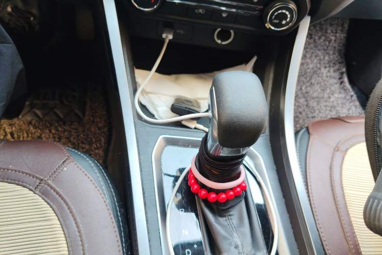 Used Chery Tiggo 3X 2021 PLUS 1.5L CVT Thrilling Red Date Edition Gear Lever