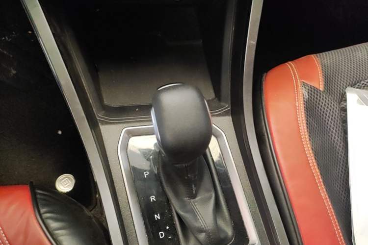 Used Chery Tiggo 3X 2021 Diamond Edition 1.5L CVT 3-Carat II Model Gear Lever