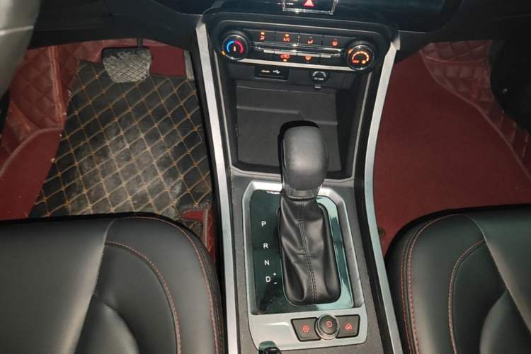 Used Chery Tiggo 3X 2021 Diamond Edition 1.5L CVT 3-Carat II Model Gear Lever