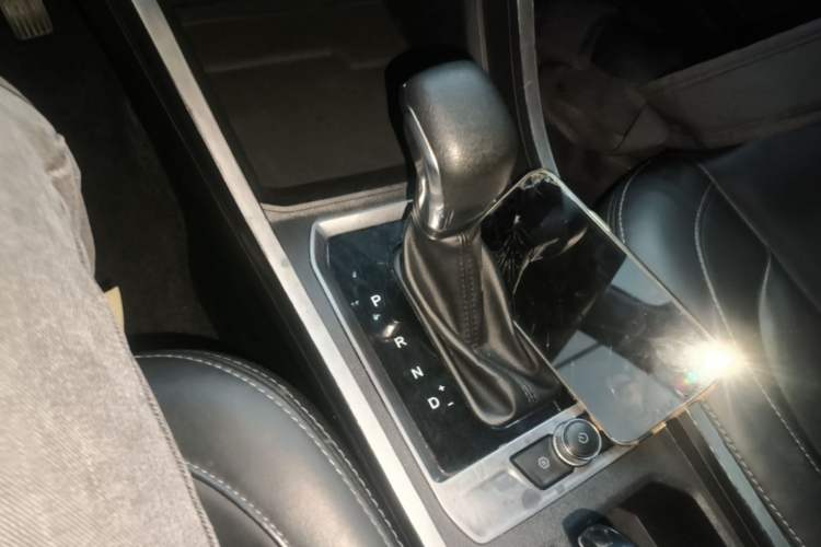 Used Chery Tiggo 3X 2021 PLUS 1.5L CVT "Painkai Red Date" Edition II Gear Lever