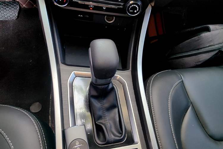 Used Chery Tiggo 3X 2021 PLUS 1.5L CVT Thrilling Red Date Edition Gear Lever