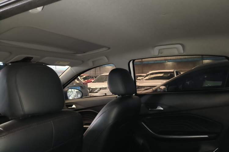 Used Chery Tiggo 3X 2021 Diamond Edition 1.5L CVT 3-Carat Headliner