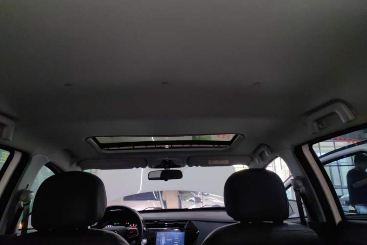 Used Chery Tiggo 3X 2021 Diamond Edition 1.5L CVT 3-Carat II Model Headliner