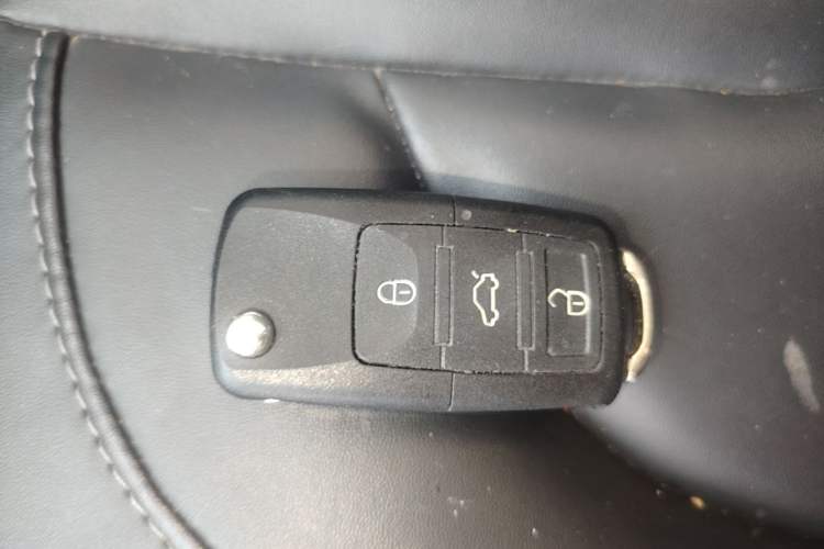 Used Chery Tiggo 3X 2021 Revised Version PLUS 1.5L Manual – Passionate Red Date Edition Interior 1