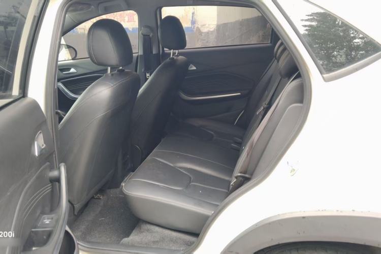 Used Chery Tiggo 3X 2021 Revised Version PLUS 1.5L Manual – Passionate Red Date Edition Interior 4