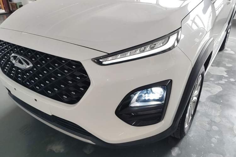 Used Chery Tiggo 3X 2021 Revised Diamond Edition 1.5L Manual 2 Carat Left Front Headlight
