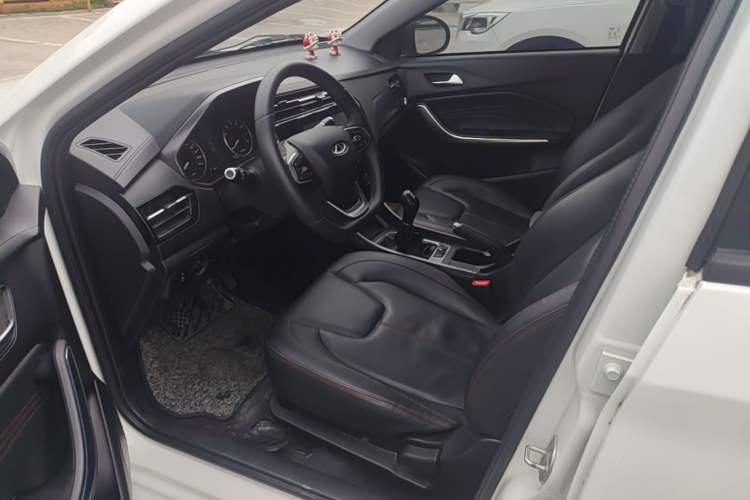Used Chery Tiggo 3X 2021 Revised Diamond Edition 1.5L Manual 2 Carat Left Front Seat