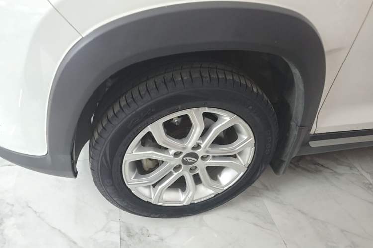 Used Chery Tiggo 3X 2021 PLUS 1.5L CVT Thrilling Red Date Edition Left Front Wheel Hub