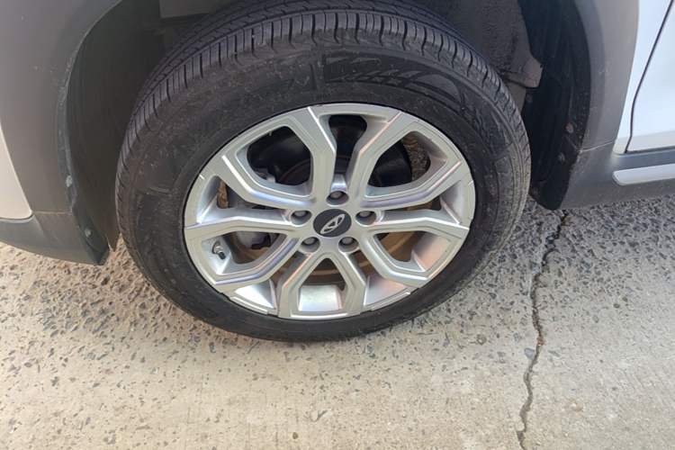 Used Chery Tiggo 3X 2021 PLUS 1.5L CVT Thrilling Red Date Edition Left Front Wheel Hub