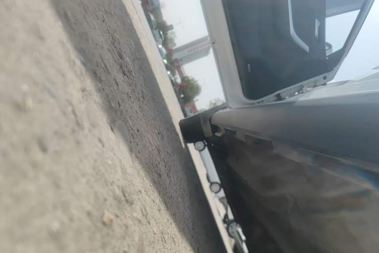 Used Chery Tiggo 3X 2021 PLUS 1.5L Manual "Pain-Free Red Date" Edition Left Side Sill
