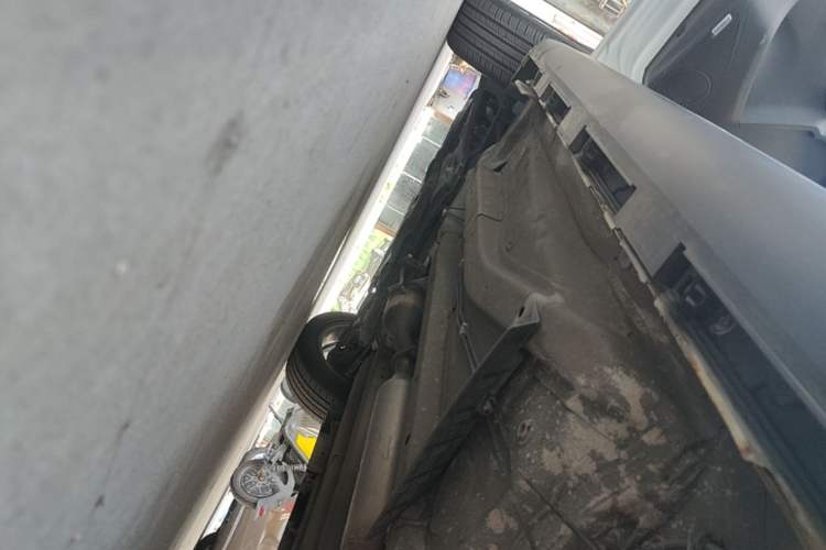Used Chery Tiggo 3X 2021 PLUS 1.5L CVT Thrilling Red Date Edition Left Side Sill