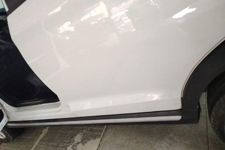Used Chery Tiggo 3X 2021 PLUS 1.5L CVT Thrilling Red Date Edition Left Side Sill
