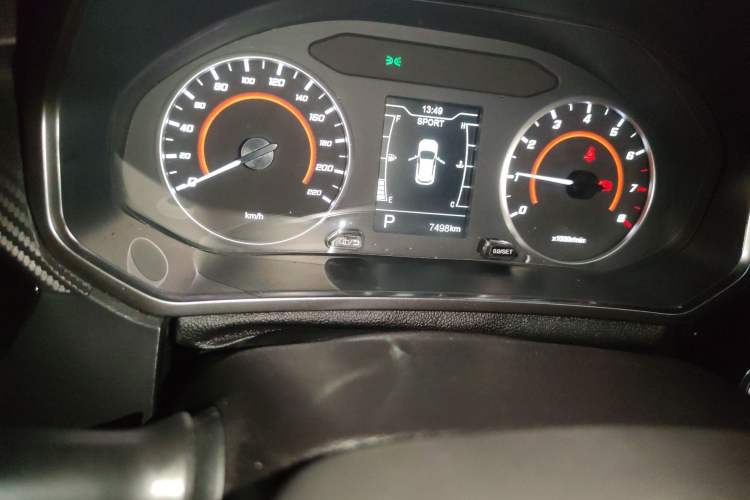 Used Chery Tiggo 3X 2021 PLUS 1.5L CVT "Painkai Red Date" Edition II Odometer Close Up