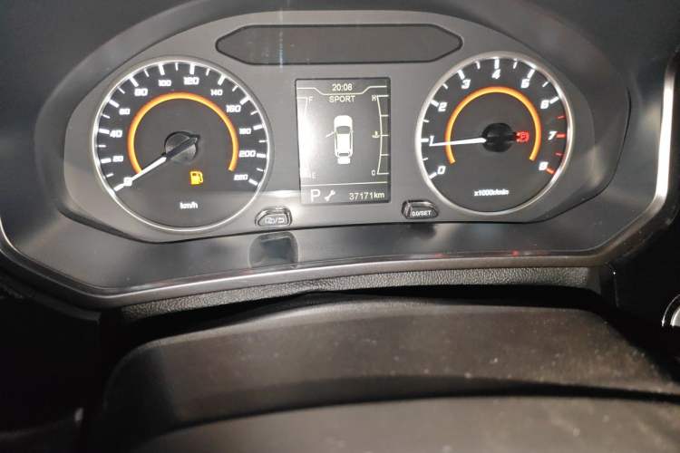 Used Chery Tiggo 3X 2021 PLUS 1.5L CVT Thrilling Red Date Edition Odometer Close Up