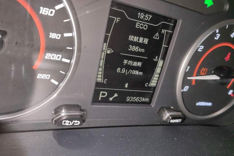 Used Chery Tiggo 3X 2021 PLUS 1.5L CVT Zhenxing Songzi Edition Odometer Close Up