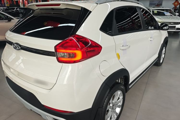 Used Chery Tiggo 3X 2021 Revised Diamond Edition 1.5L Manual 2 Carat Rear Right 45 Deg