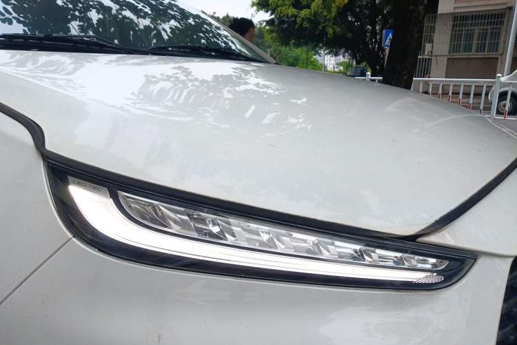 Used Chery Tiggo 3X 2021 PLUS 1.5L CVT Thrilling Red Date Edition Right Front Headlight