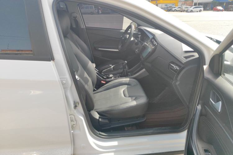 Used Chery Tiggo 3X 2021 PLUS 1.5L Manual "Pain-Free Red Date" Edition Right Front Seat