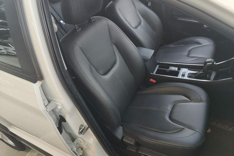 Used Chery Tiggo 3X 2021 PLUS 1.5L CVT Thrilling Red Date Edition Right Front Seat