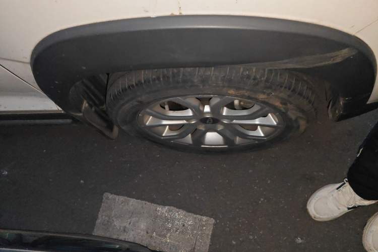 Used Chery Tiggo 3X 2021 PLUS 1.5L CVT Thrilling Red Date Edition Right Front Wheel Hub