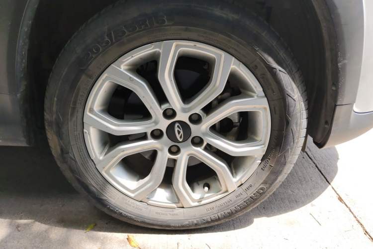 Used Chery Tiggo 3X 2021 PLUS 1.5L CVT Thrilling Red Date Edition Right Front Wheel Hub