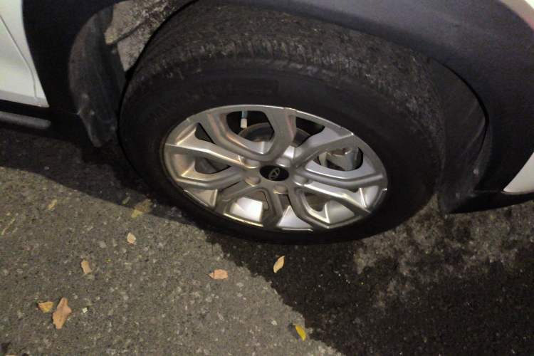 Used Chery Tiggo 3X 2021 PLUS 1.5L CVT "Painkai Red Date" Edition II Right Front Wheel Hub