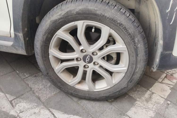 Used Chery Tiggo 3X 2021 PLUS 1.5L CVT Thrilling Red Date Edition Right Front Wheel Hub