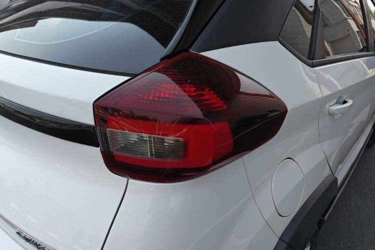 Used Chery Tiggo 3X 2021 Revised Diamond Edition 1.5L Manual 2 Carat Right Rear Taillight