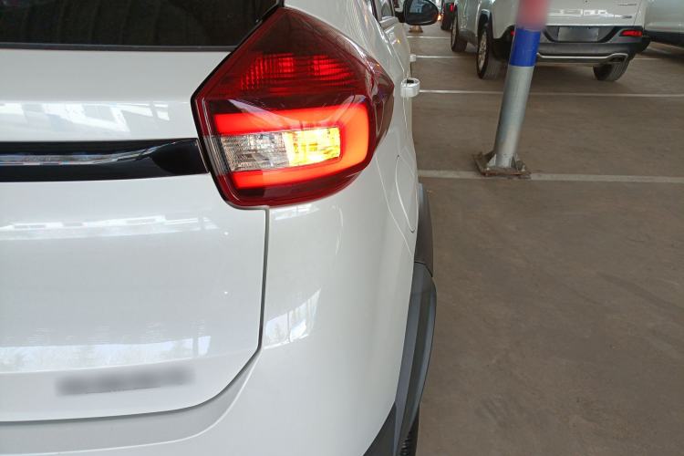 Used Chery Tiggo 3X 2021 Revised Version PLUS 1.5L Manual – Passionate Red Date Edition Right Rear Taillight
