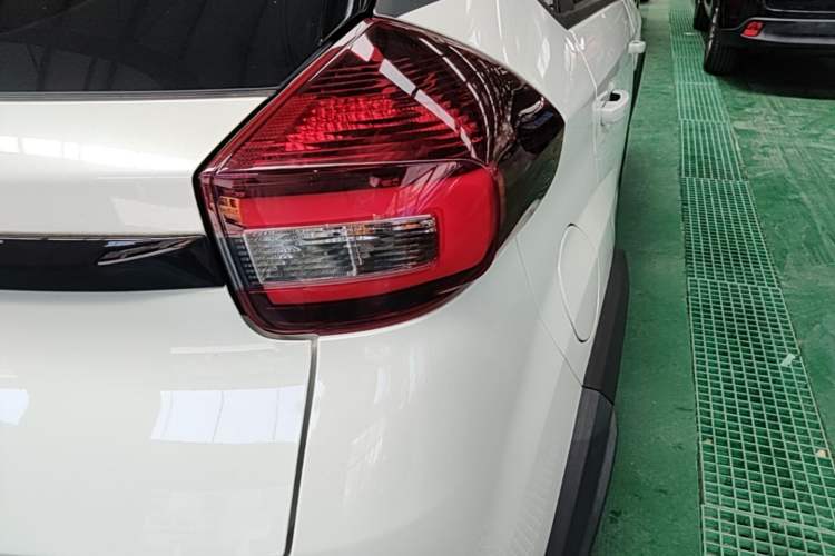 Used Chery Tiggo 3X 2021 Diamond Edition 1.5L CVT 3-Carat Right Rear Taillight