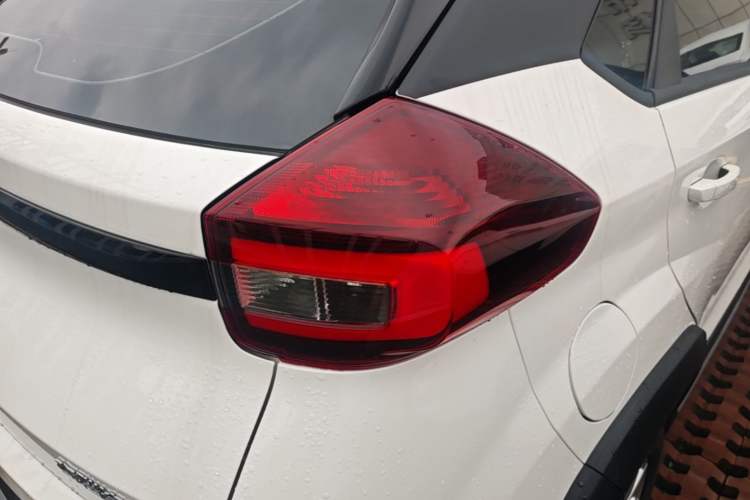 Used Chery Tiggo 3X 2021 Revised Diamond Edition 1.5L Manual 2 Carat Right Rear Taillight