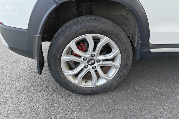 Used Chery Tiggo 3X 2021 Revised Diamond Edition 1.5L Manual 2 Carat Right Rear Wheel Hub