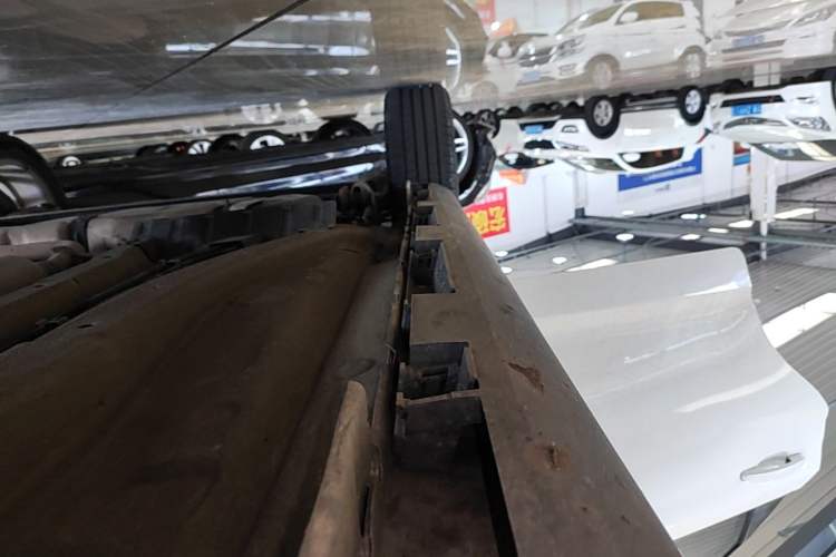 Used Chery Tiggo 3X 2021 Diamond Edition 1.5L CVT 3-Carat II Model Right Side Sill