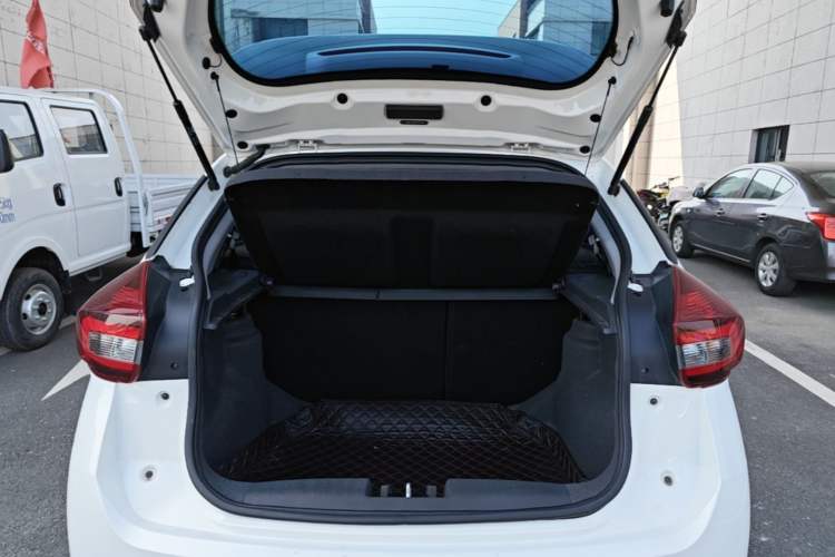 Used Chery Tiggo 3X 2021 Revised Diamond Edition 1.5L Manual 2 Carat Trunk