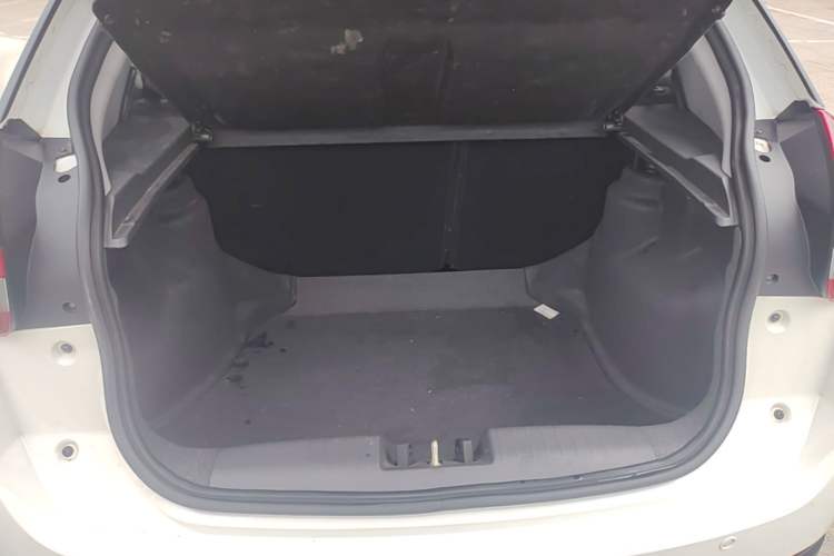 Used Chery Tiggo 3X 2021 Revised Diamond Edition 1.5L Manual 2 Carat Trunk