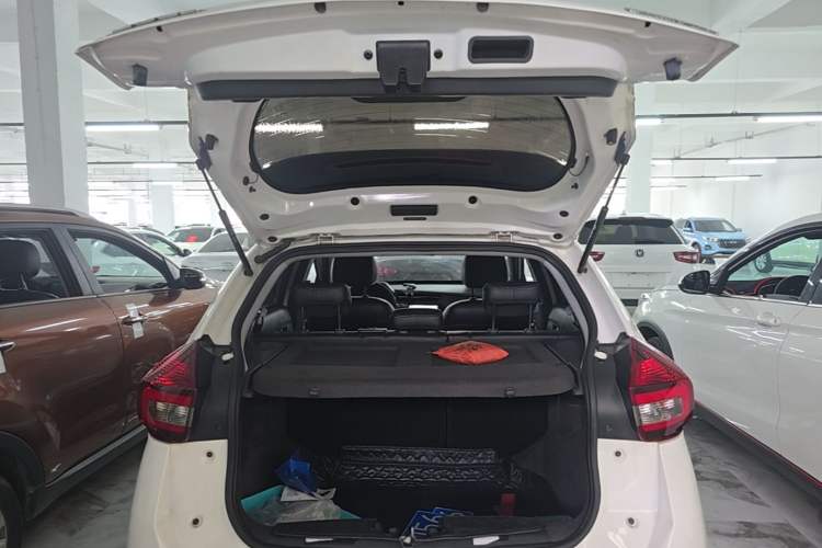 Used Chery Tiggo 3X 2021 PLUS 1.5L CVT Thrilling Red Date Edition Trunk