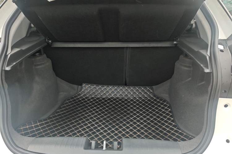 Used Chery Tiggo 3X 2021 Revised Diamond Edition 1.5L Manual 2 Carat Trunk