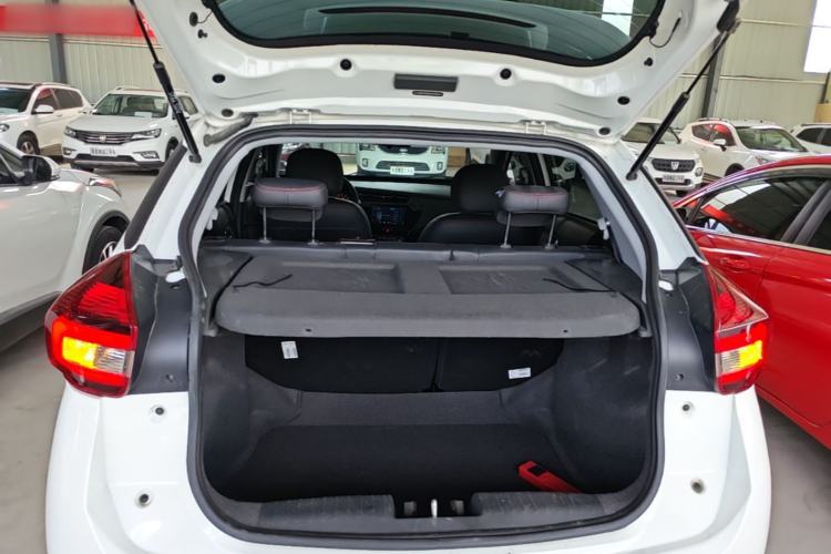 Used Chery Tiggo 3X 2021 Revised Version PLUS 1.5L Manual – Passionate Red Date Edition Trunk