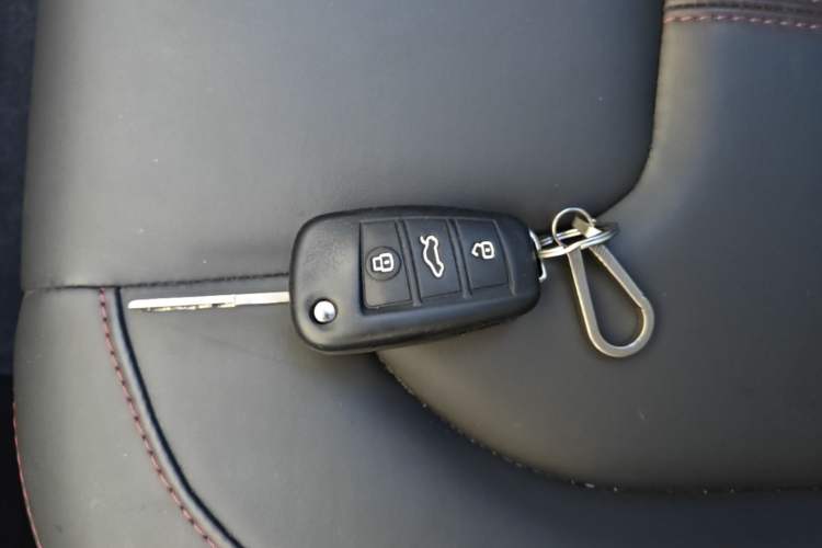 Used Chery Tiggo 3X 2021 Revised Diamond Edition 1.5L Manual 2 Carat Vehicle Key