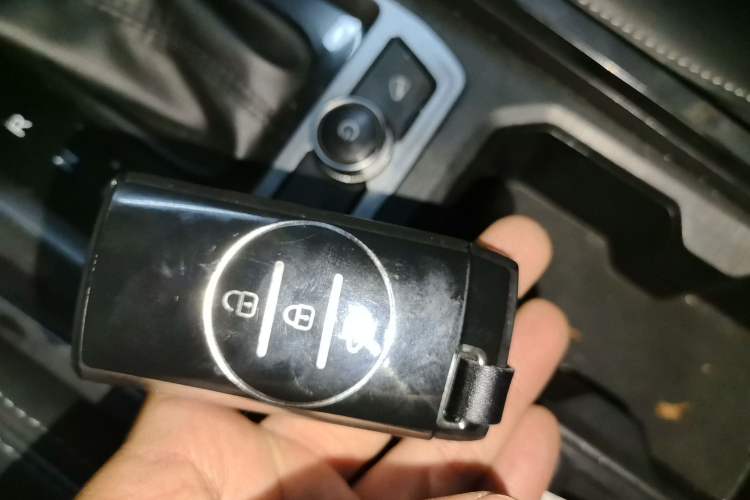Used Chery Tiggo 3X 2021 PLUS 1.5L CVT Thrilling Red Date Edition Vehicle Key