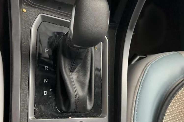 Used Chery Tiggo 3X 2022 Diamond Edition 1.5L CVT Elite Version Gear Lever