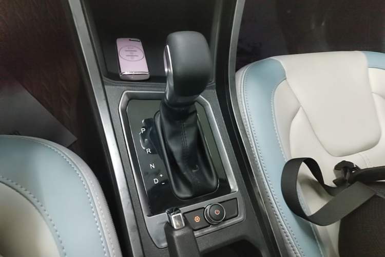 Used Chery Tiggo 3X 2022 Diamond Edition 1.5L CVT Elite Version Gear Lever