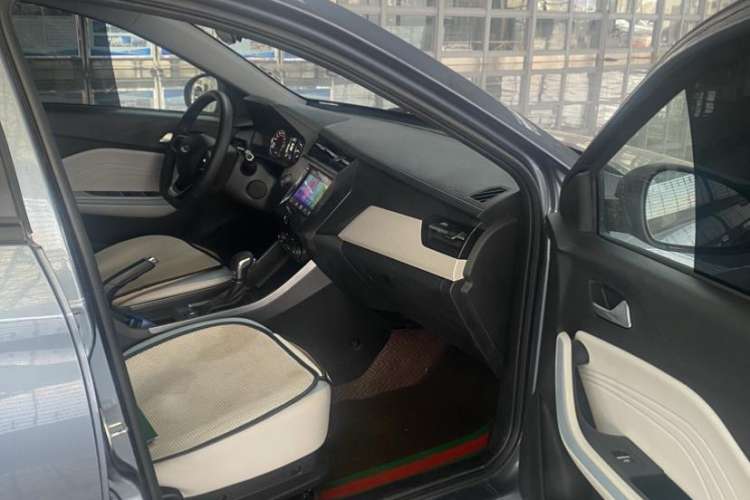 Used Chery Tiggo 3X 2022 Diamond Edition 1.5L CVT Elite Version Interior 8
